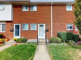 8608 Kaltz St, Center Line, MI 48015