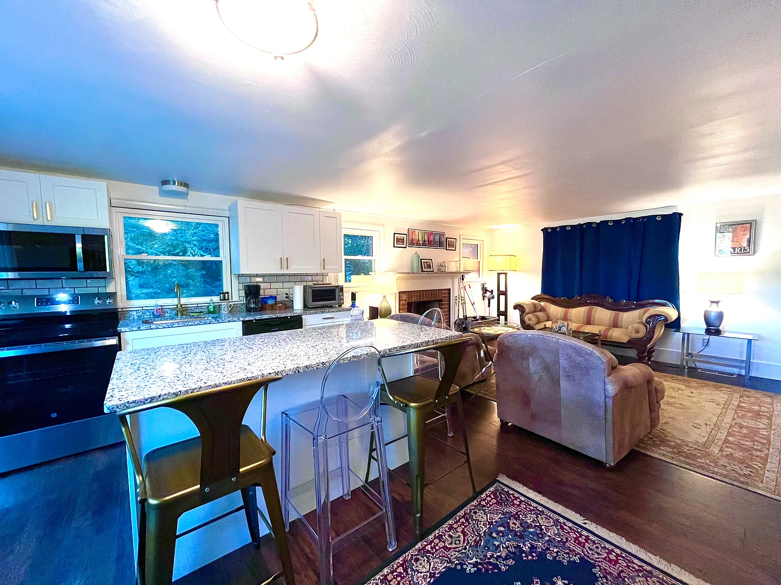 3 bed, 1008 sqft, $3,475 — Photo 4
