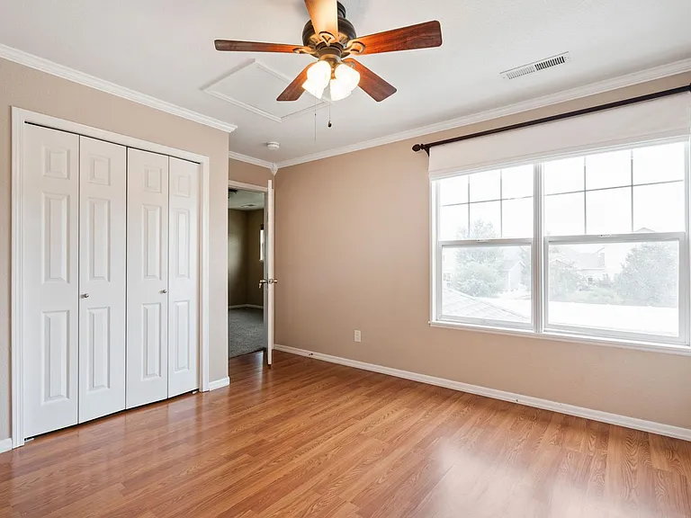 1068 Canal Dr — Photo 17