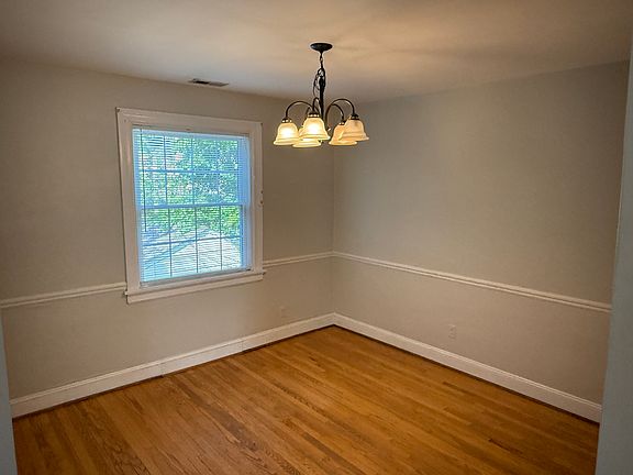 3rd image of 3413 Monument Ave #2