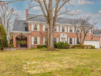 982 Elm Ridge Dr, Glencoe, IL, 60022
