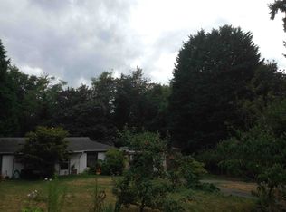 2551 NE 96th St, Seattle, WA 98115