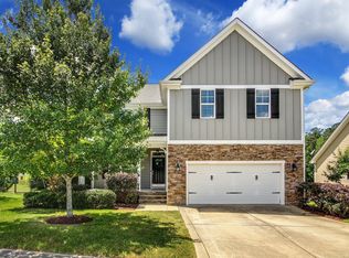 910 Minerva Dale Dr, Fuquay Varina, NC 27526