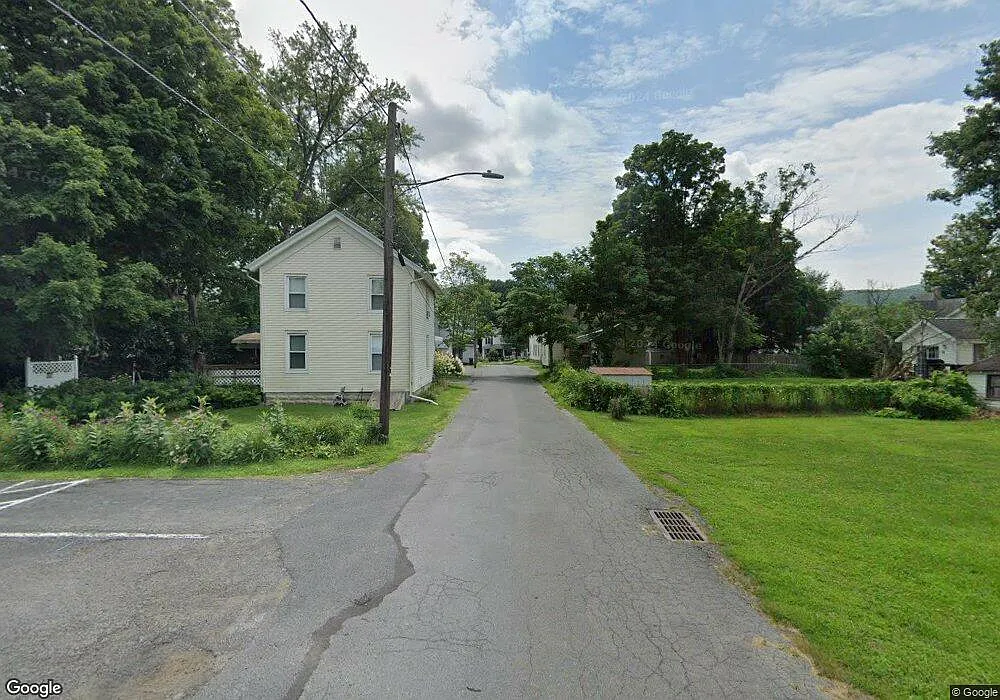 2 bed, 1040 sqft, $1,500 — Photo 1