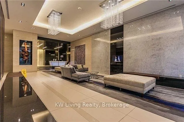 386 Yonge St #3702 — Photo 4