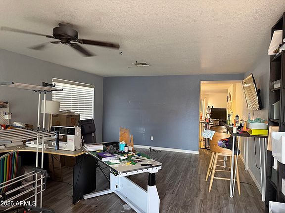 3rd image of 1117 E GWEN Street