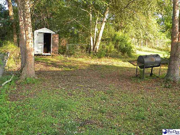 4th image of 1320 Poinsett Dr