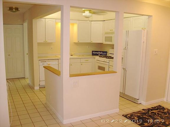 5th image of 245 S Park Ln Unit 308