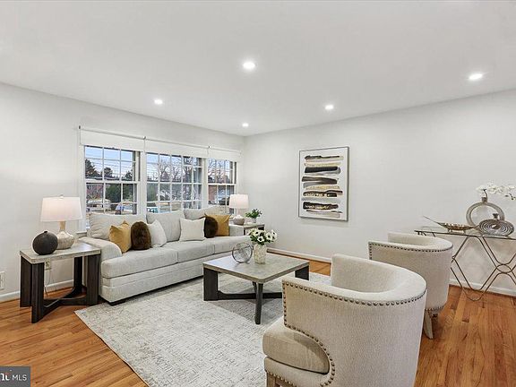 5th image of 11712 Seven Locks Rd