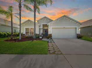 11450 Newgate Crest Dr, Riverview, FL 33579