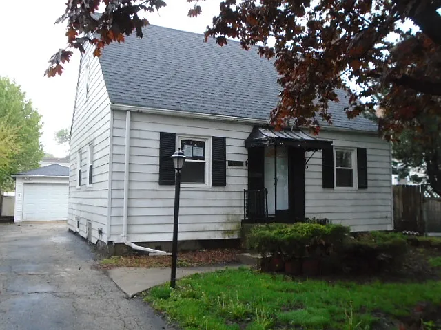 2708 Hawthorne St photo 1