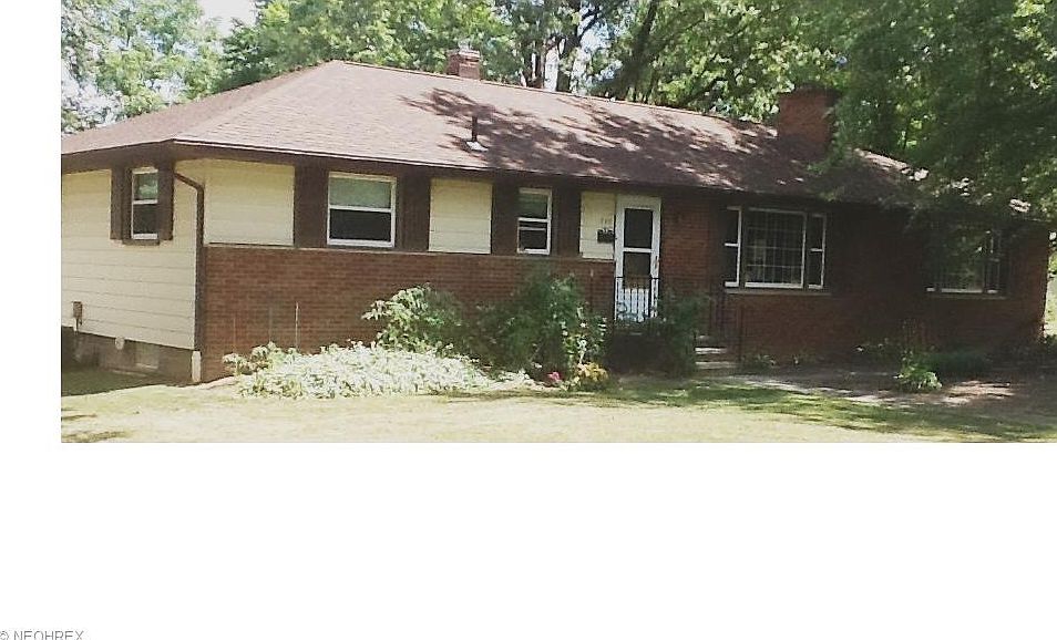 1st image of 795 Eastview Ave