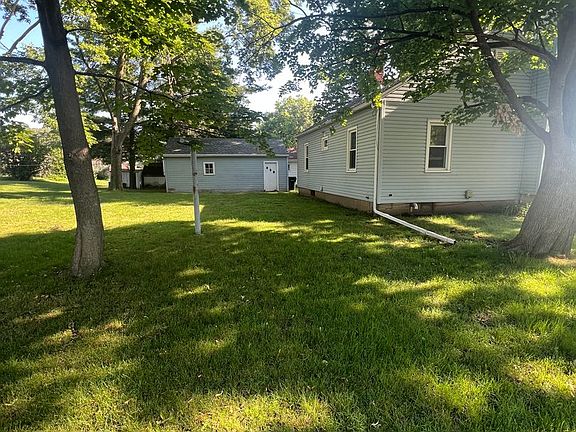 2nd image of 650 Maxwell St