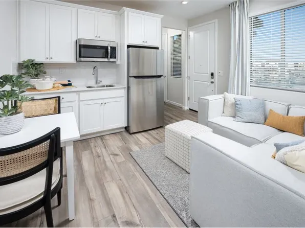 8766 Harbor Hills Way, Sacramento, CA 95828