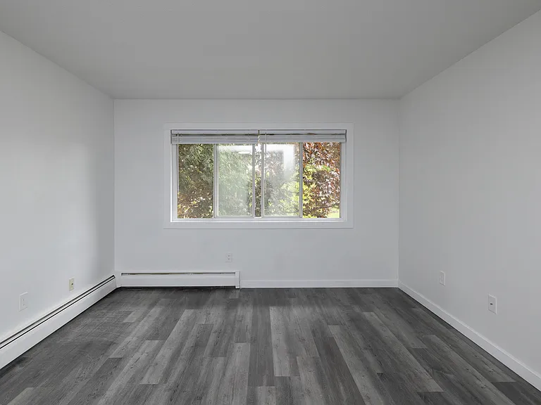 14946 Chorley Ave W #3 — Photo 9