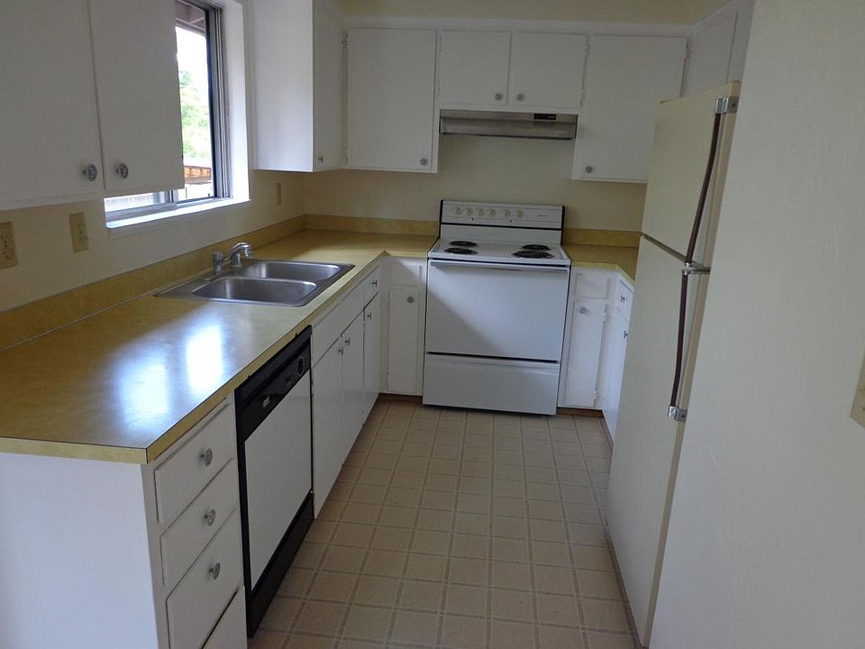 2nd image of 1162 E 27th Ave