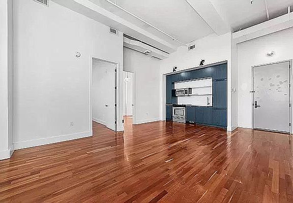5th image of 180 Bainbridge St #416