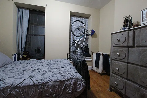 Rented by Nooklyn NYC LLC | media 38