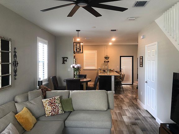 4th image of 1520 SW 28th St