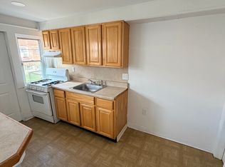 6837 Guyer Ave, Philadelphia, PA 19142