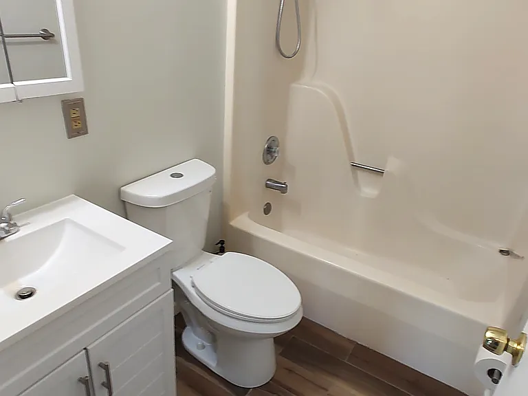 8027 Shore Rd — Photo 18