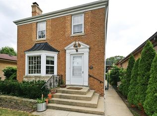 5051 Sherwin Ave, Skokie, IL 60077