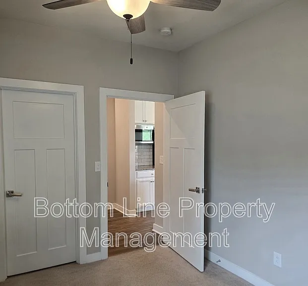 2030 Sewall Ave SW — Photo 12