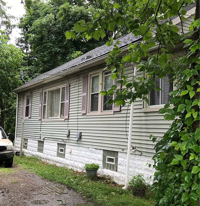 2nd image of 3912 E 74th St