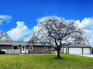 205 E 4th St, Otterbein, IN 47970