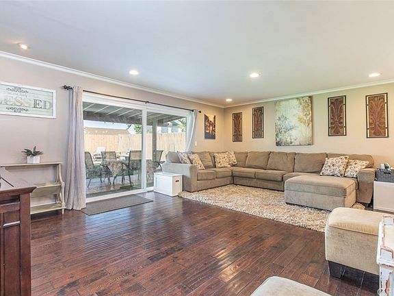 5th image of 26118 Oakflat Ct