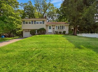 24 Marcia Ln, New City, NY 10956