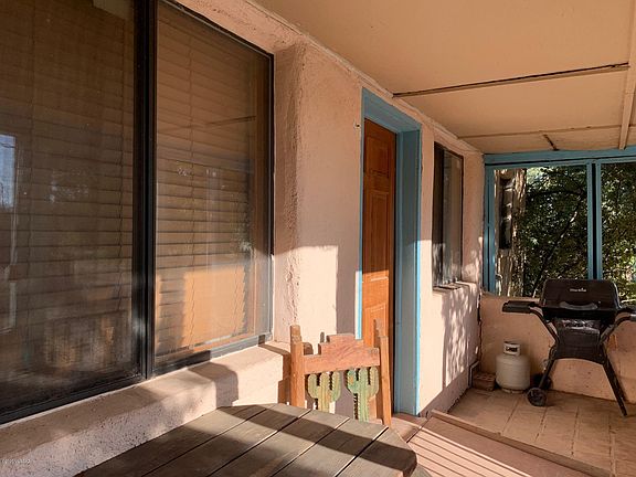 4th image of 463 E Knauss St