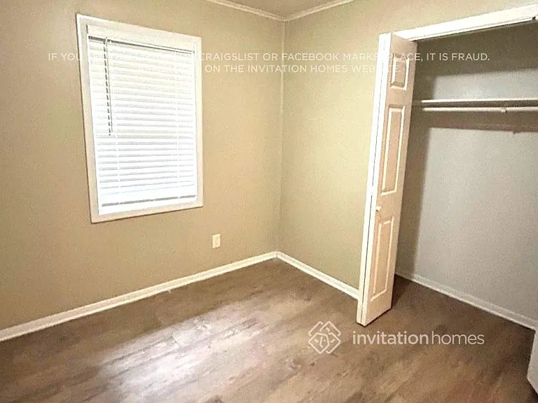 110 Woodglen Ct — Photo 14