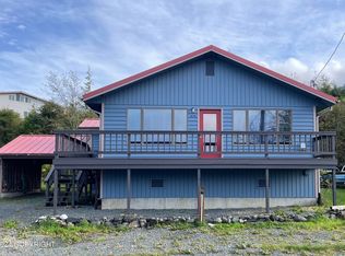 606 Oceanview Dr, Craig, AK 99921