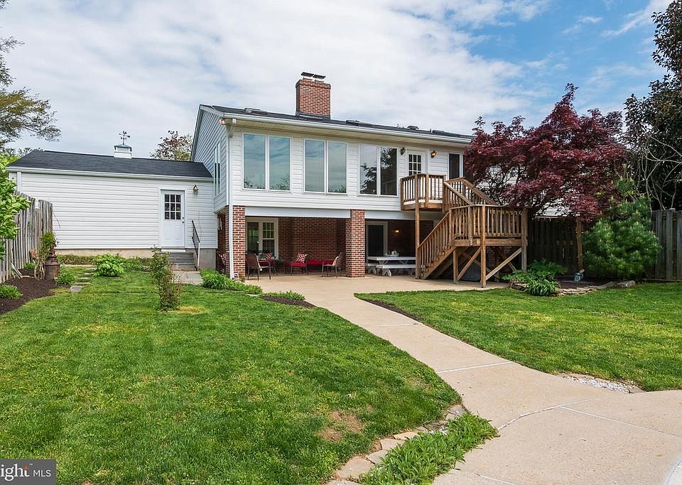 2nd image of 3514 Lakeway Dr