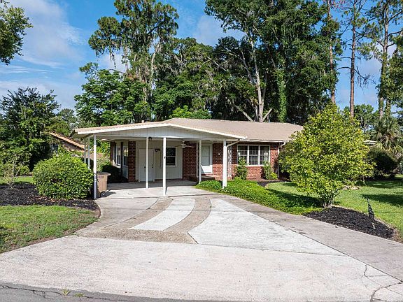4th image of 718 NW Palm Dr