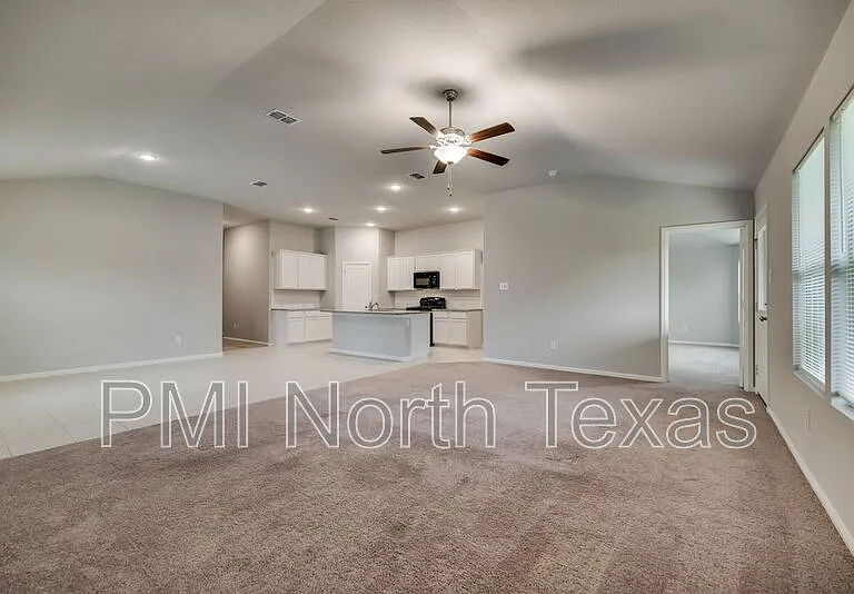 4544 Hemingway Ave — Photo 5