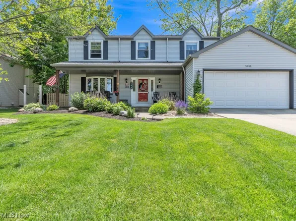 3080 Greenwich Ln, Brunswick, OH 44212