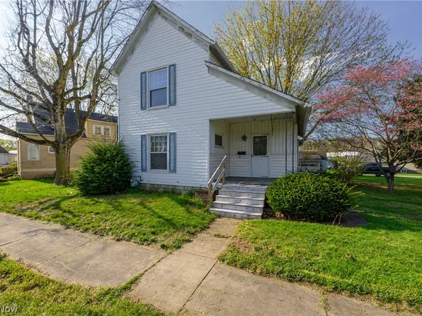 828 E State St, Newcomerstown, OH 43832