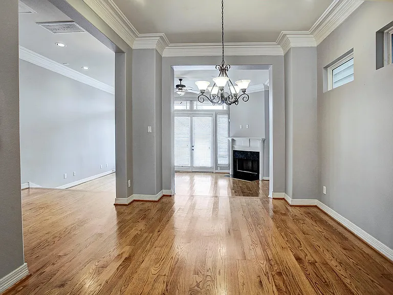 1140 Robbie St — Photo 5