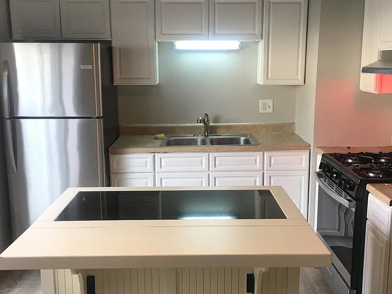 859 Moon Rd #PET FRIENDLY — Photo 3