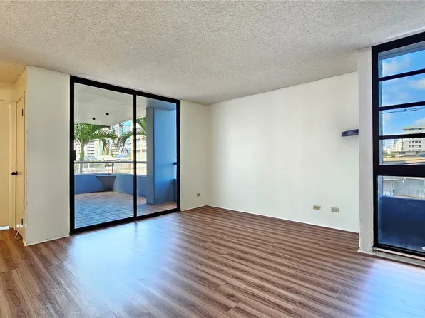 2100 Date St APT 103, Honolulu, HI 96826