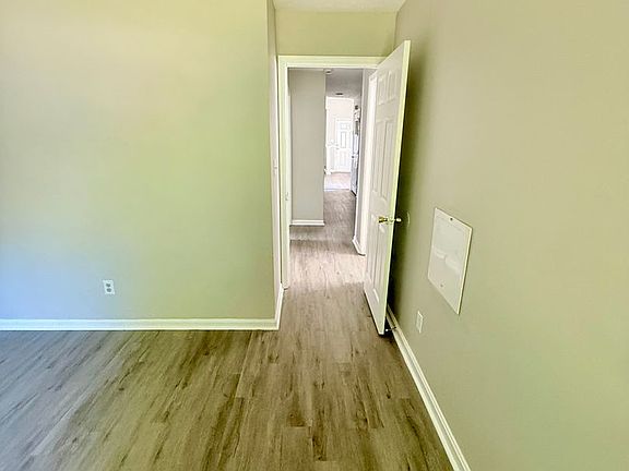 2nd image of 2635 Portland Ave