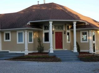 1306 Maple Leaf Ct, Baldwin City, KS 66006