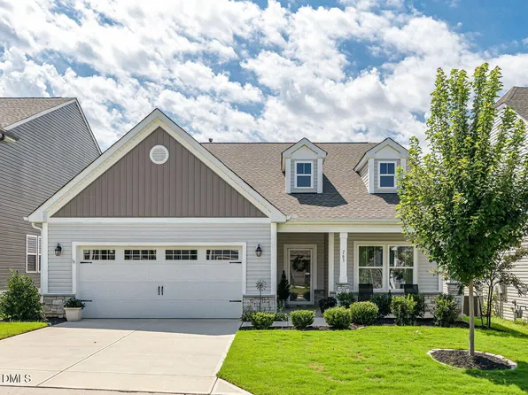 763 Bent Willow Dr, Clayton, NC 27527