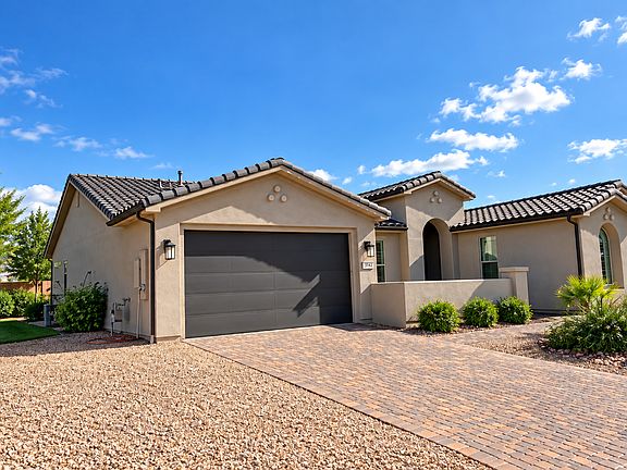 2nd image of 224 W Via Modelo