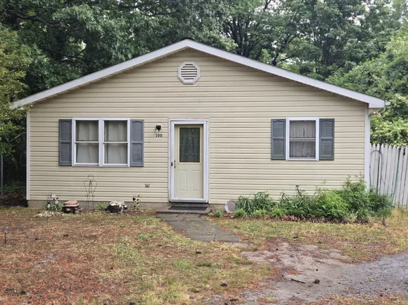 100 8th St, Colonial Beach, VA 22443