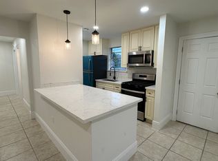 2723 Longwood Dr, Metairie, LA 70003