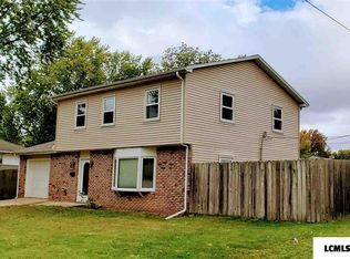 100 McDivitt Ave, Lincoln, IL 62656