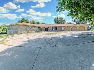 117 Harvard Pl, Manhattan, KS 66503